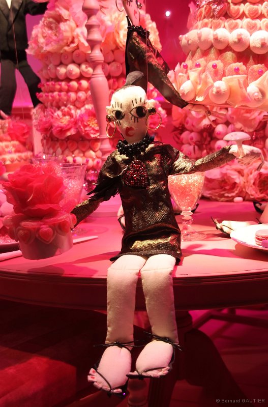 Vitrines de Noel 2010 Grands Magasins Paris_009.JPG